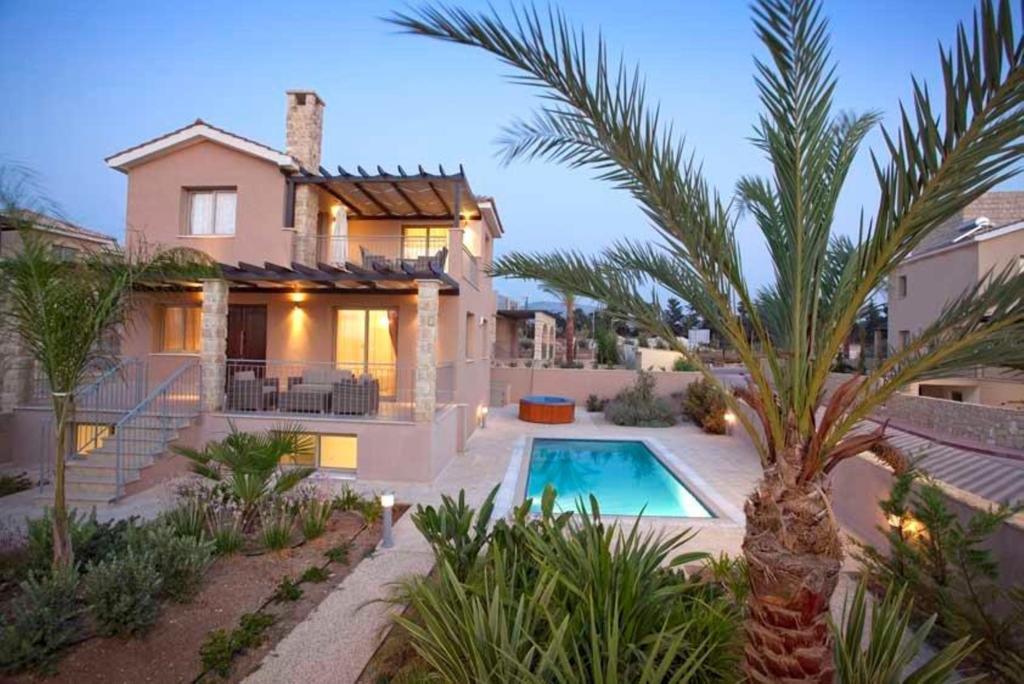Villa Kartiela Sandy Beach Villas - Private Pool - Jacuzzi - Private Beach Area Polis Dış mekan fotoğraf
